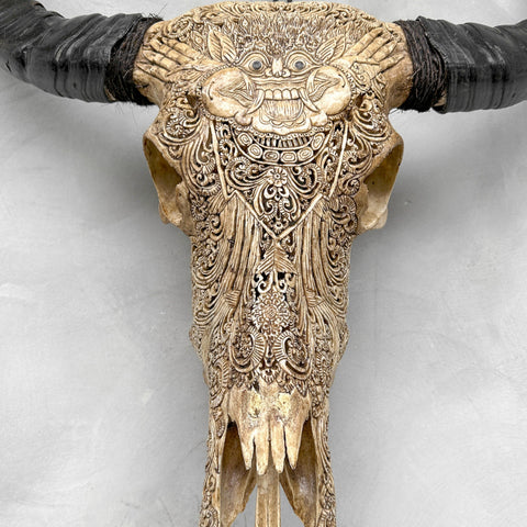 Barong traditionnel | Crâne de Buffle Sculpté à la Main
