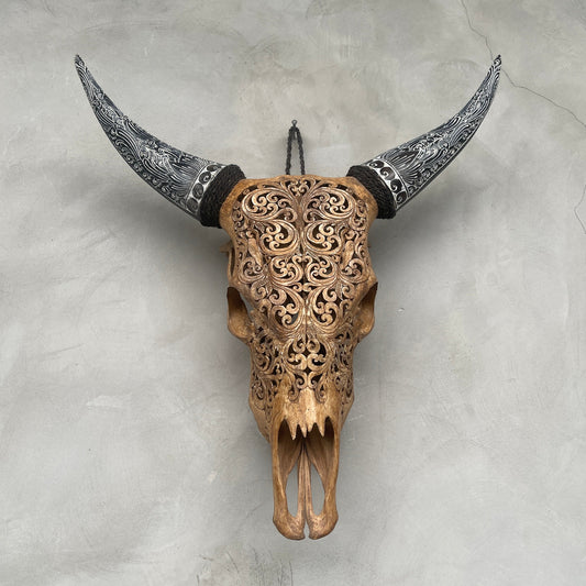 Rhapsodie Rétro | Crâne de Vache Sculpté à La Main