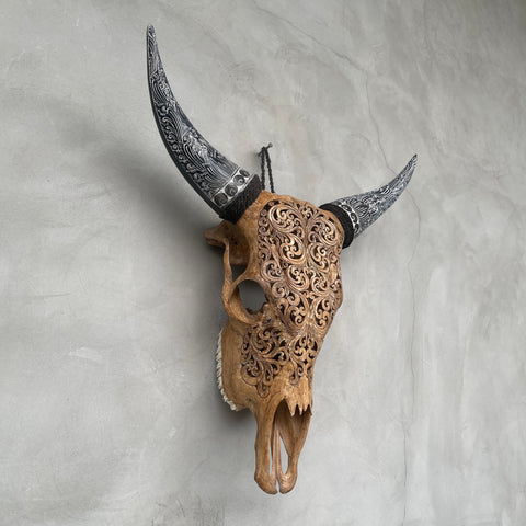 Rhapsodie Rétro | Crâne de Vache Sculpté à La Main