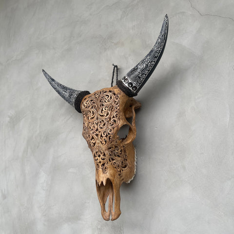 Rhapsodie Rétro | Crâne de Vache Sculpté à La Main