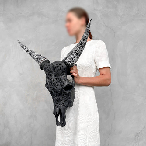 Rêve Crépusculaire | Crâne de Vache Sculpté à la Main