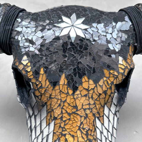 Mosaïque étoiles | Crâne de buffle en verre