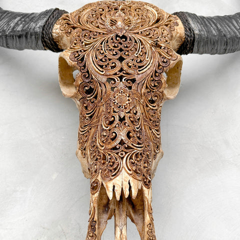 Lotus zénith | Crâne de Buffle Sculpté à la Main