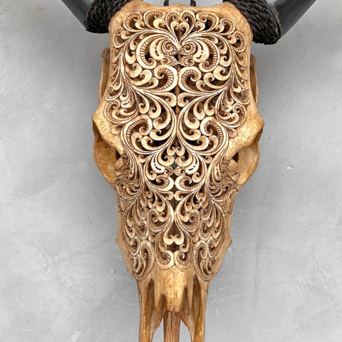 Rétrofoliage | Crâne de Vache Sculpté à La Main