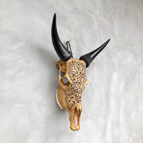 Rétrofoliage | Crâne de Vache Sculpté à La Main