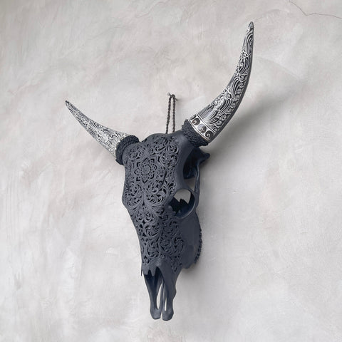 Mandala Étoilé | Crâne de Vache Sculpté à la Main