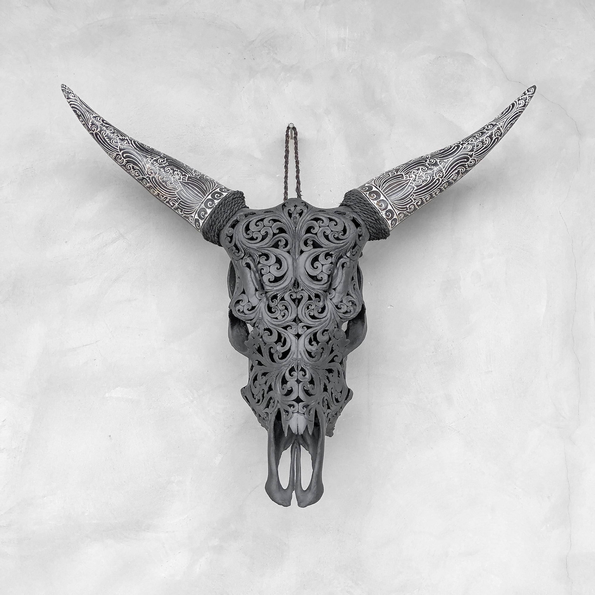 Feuille Boho | Crâne de Vache Sculpté à La Main