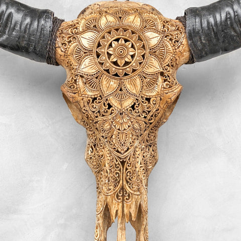 Mandala triple fleur | Crâne de Buffle Sculpté à la Main