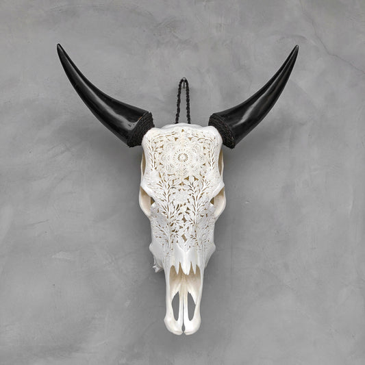 Fleur de bovin | Crâne de Vache Sculpté à la Main