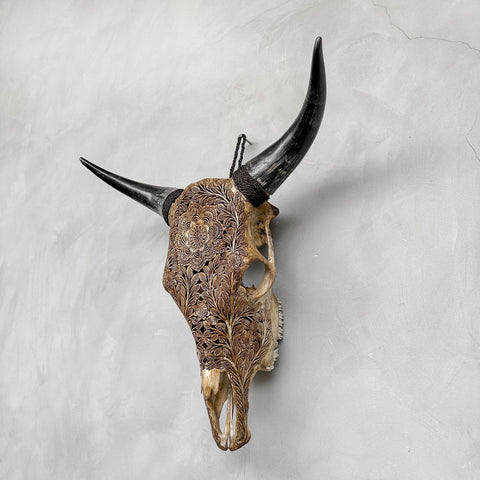 Mandala Moohawk | Crâne de Vache Sculpté à la Main