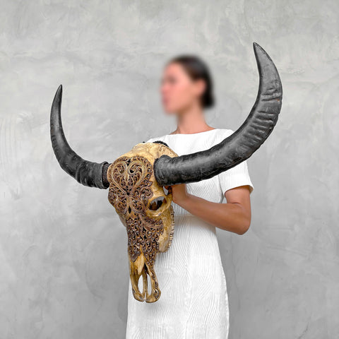 Cordes de cœur | Crâne de Buffle Sculpté à la Main