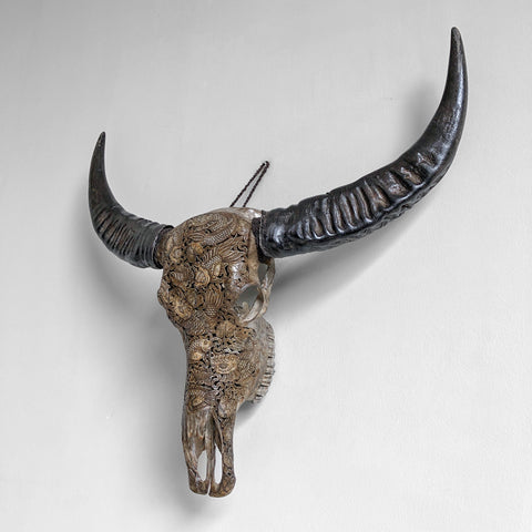 Fusion koï | Crâne de Buffle Sculpté à la Main