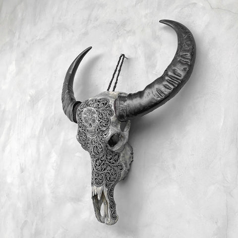Dios de Los Muertos | Crâne de Buffle Sculpté à la Main
