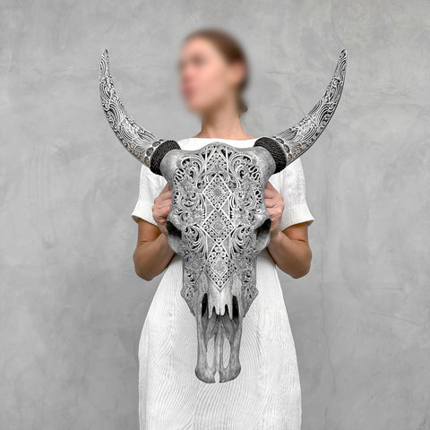 Diamant Ketupat | Crâne de Vache Sculpté à la Main