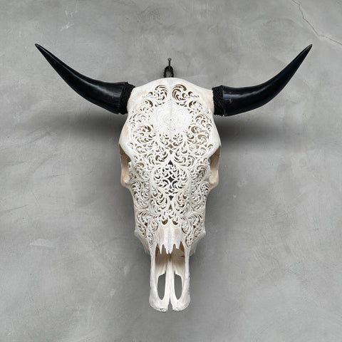 Crête de feuille de mandala | Crânes de taureaux sculptés à la main