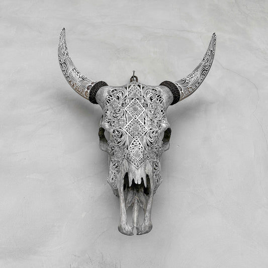 Diamant Ketupat | Crâne de Vache Sculpté à la Main