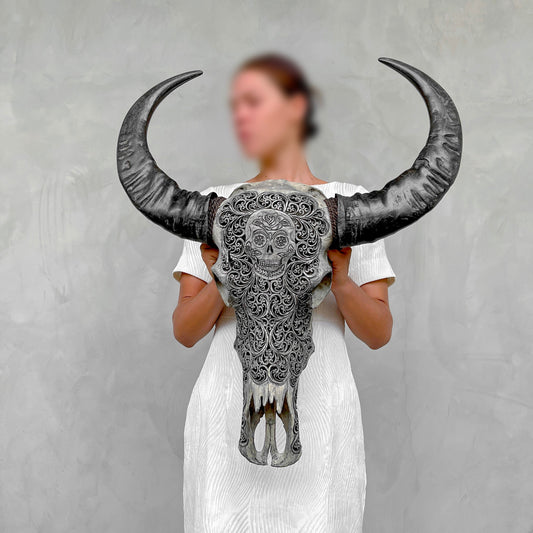 Dios de Los Muertos | Crâne de Buffle Sculpté à la Main